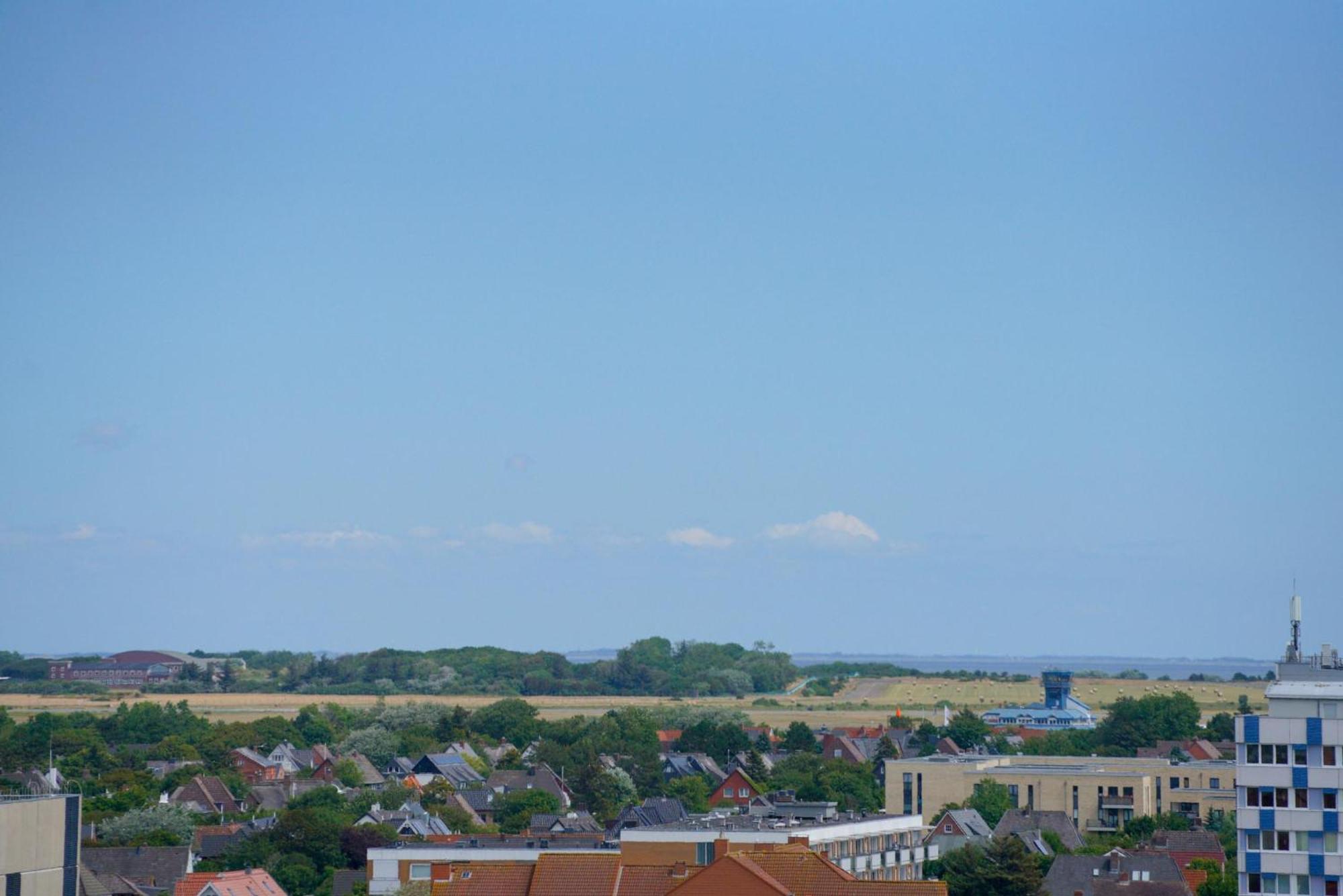 Sylter Welle Mit Kleinem Meerblick Westerland